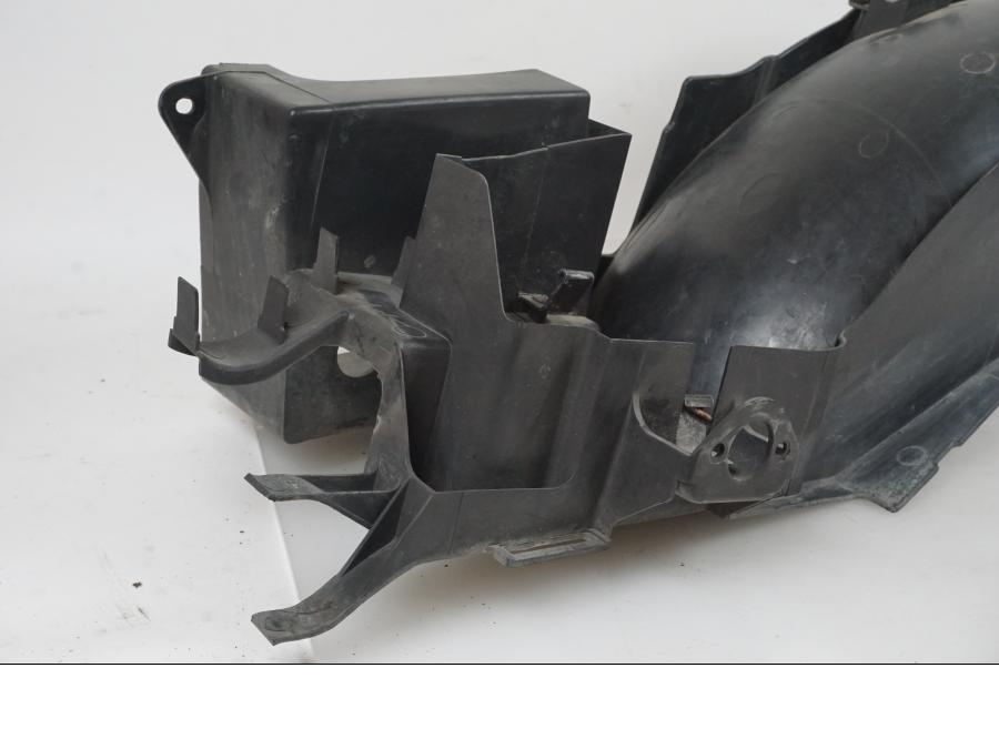 Baksidan på Undertail från en Yamaha XJ 900 S -1997 motorcykel.