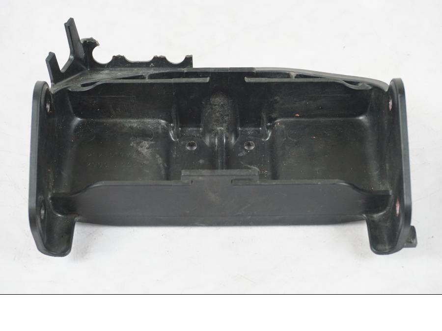 Framsidan på Undertail från en Kawasaki ZX-6R -2011 motorcykel.