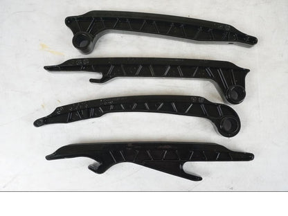 Snett nerifrån på Kamkedja från en BMW R 1200 GSA -2014 motorcykel.