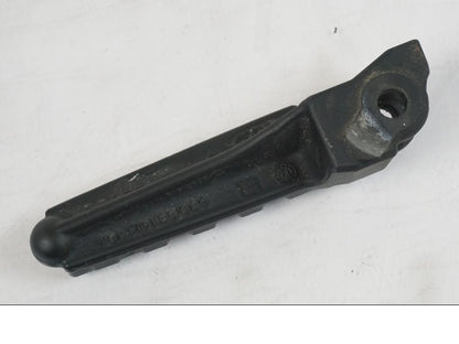 Vänster sida på Fotpinne från en KTM 1290 Super Duke R -2018 motorcykel.