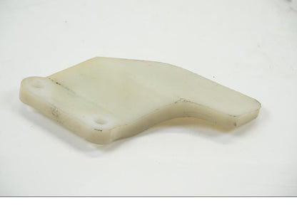 Höger sida på Kedjeskydd från en Honda XRV 750 -2001 motorcykel.