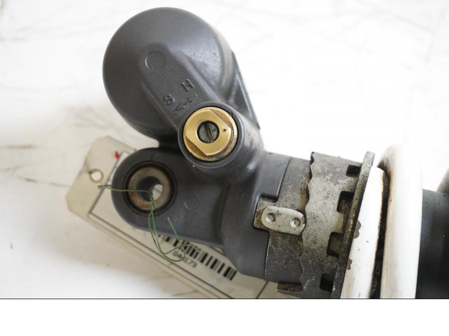 Snett uppifrån på Stötdämpare från en Honda CBR 900 RR -2000 motorcykel.