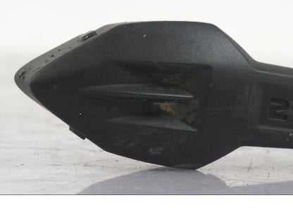 Höger sida på Tändspole Kåpa från en BMW R 1200 GS -2005 motorcykel.