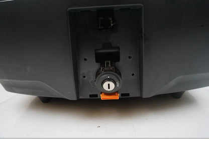 Baksidan på Topbox från en BMW R 1250 RT -2024 motorcykel.