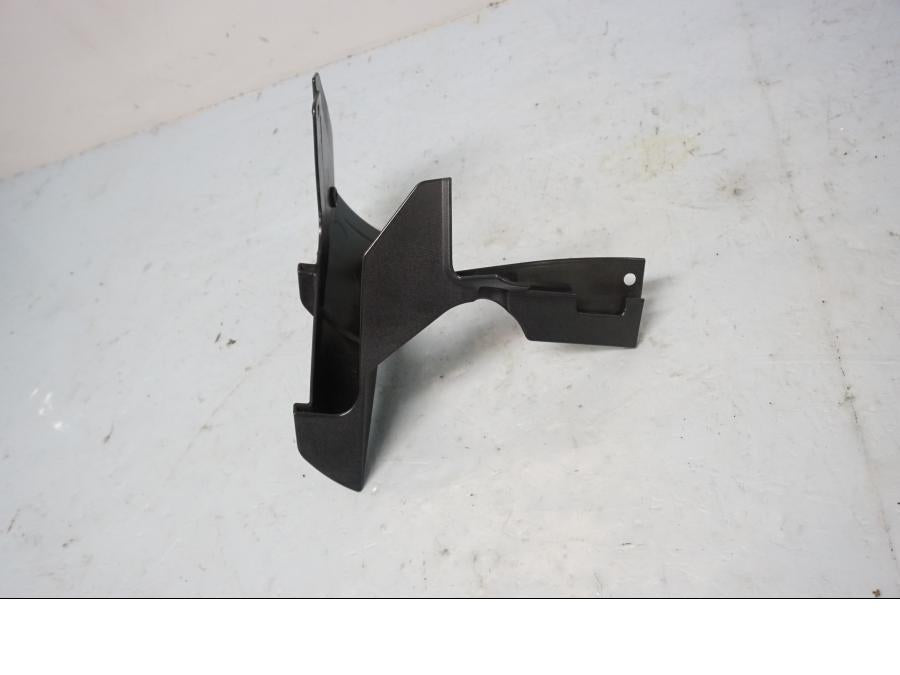 Höger sida på Vattenkylkåpa från en Aprilia Tuono V4R -2018 motorcykel.