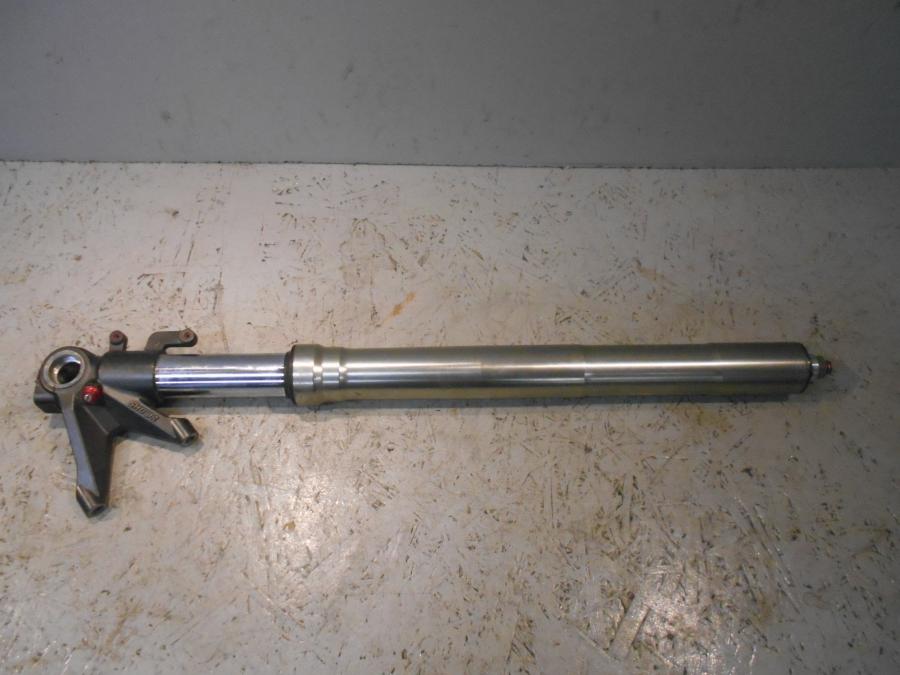 Framsidan på Gaffelben från en Ducati 848 -2013 motorcykel.