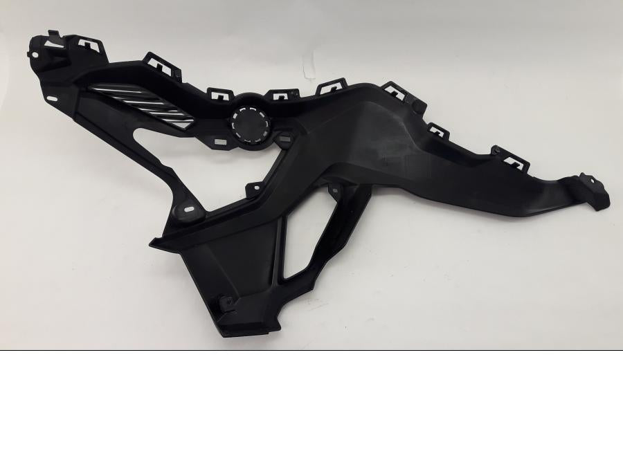 Baksidan på Sidkåpa från en BMW F 750 GS -2017 motorcykel.