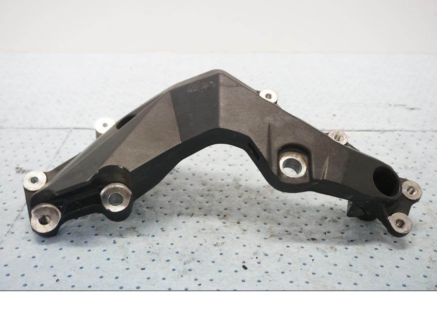 Framsidan på Ramdel från en MV Agusta F3 675 -2014 motorcykel.