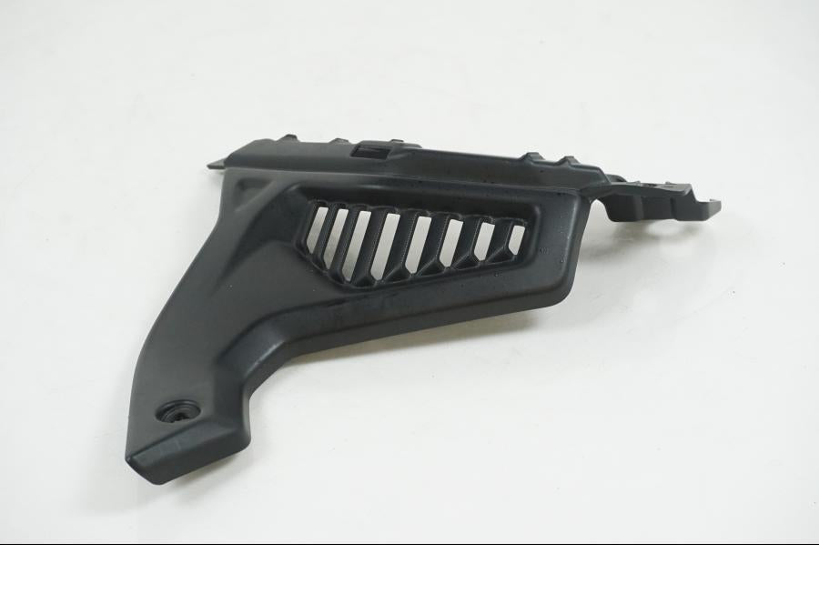 Höger sida på Sidkåpa från en Yamaha Tenere 700 -2020 motorcykel.