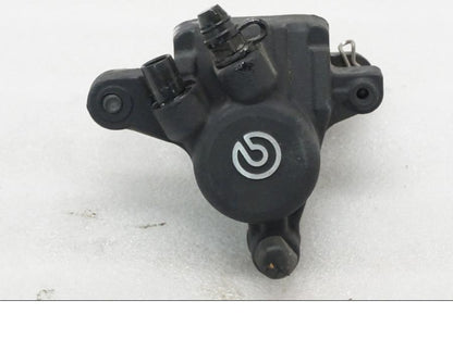 Framsidan på Bromsok från en BMW F 800 R -2011 motorcykel.