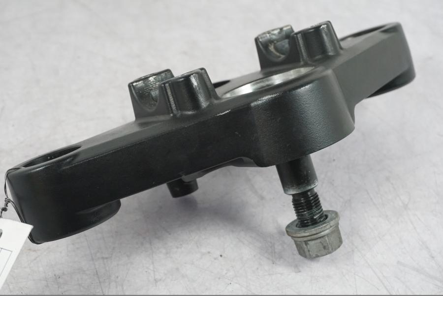 Höger sida på Gaffelkrona från en BMW R 1200 GS -2005 motorcykel.