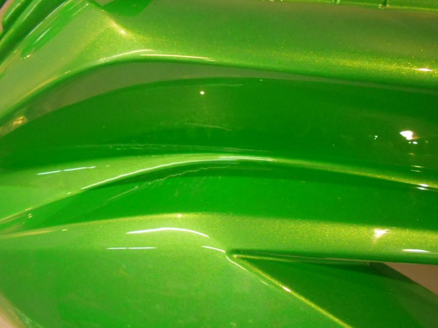 Baksidan på Sidkåpa från en Kawasaki ER-6F -2012 motorcykel.