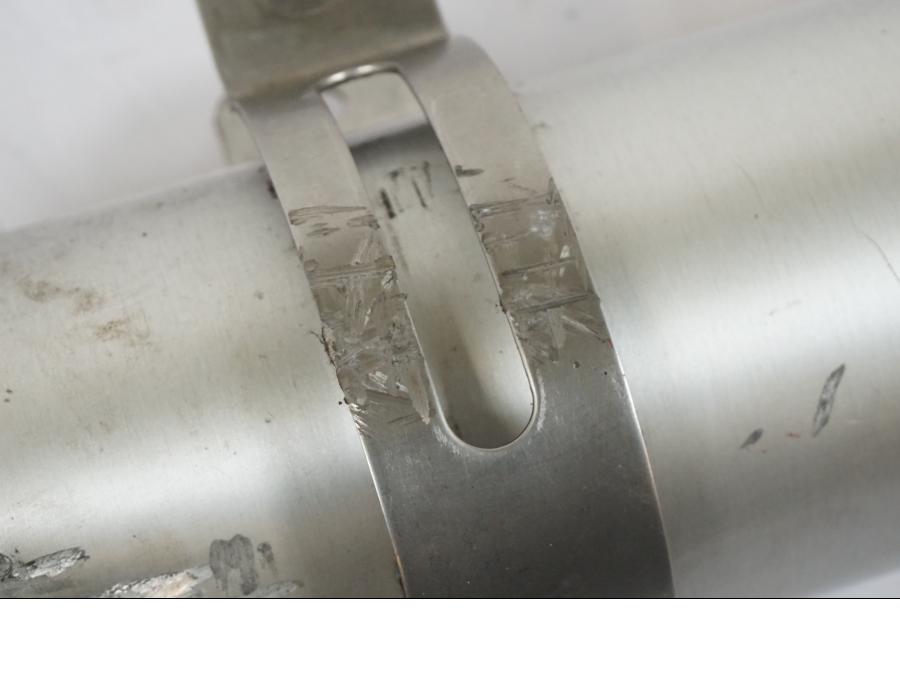 Baksidan på Ljuddämpare från en Aprilia RS 125 -2000 motorcykel.