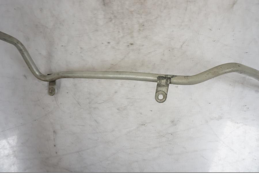 Vänster sida på Oljekylslang från en BMW R 1150 GS -2002 motorcykel.