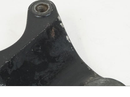 Vänster sida på Bromsoksfäste från en Suzuki GS 1000 -1978 motorcykel.