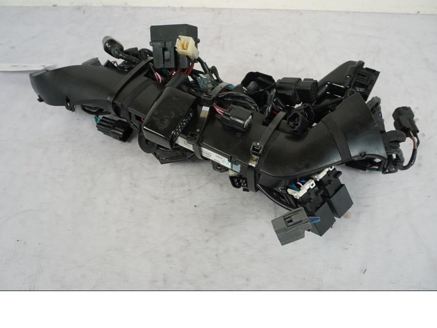 Höger sida på Kabelstam från en Triumph Bonneville T120 -2021 motorcykel.