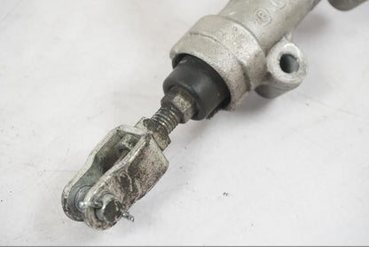 Vänster sida på Bromshuvudcylinder från en Kawasaki ZZ-R 1400 -2009 motorcykel.