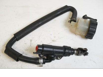 Framsidan på Bromshuvudcylinder från en Yamaha XTZ 750 -1991 motorcykel.