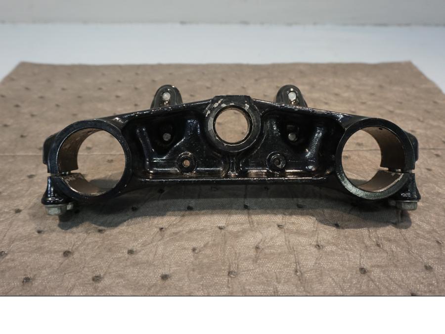 Höger sida på Gaffelkrona från en Honda XR 600 R -1990 motorcykel.