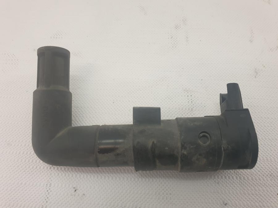 Baksidan på Tändspole från en BMW R 1200 GS -2006 motorcykel.