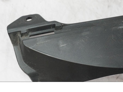 Höger sida på Bakvinge från en BMW K 1600 GTL -2015 motorcykel.