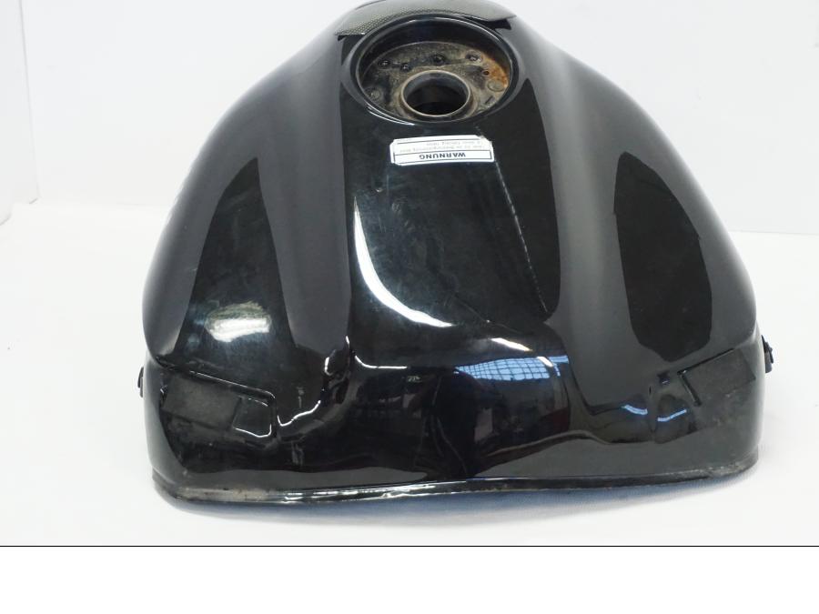 Vänster sida på Bensintank från en Yamaha TDM 850 -1998 motorcykel.