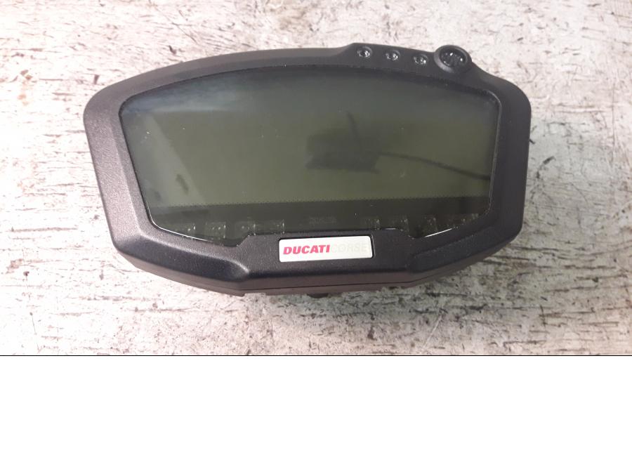 Framsidan på Instrumentpanel från en Ducati 848 -2010 motorcykel.