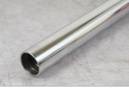 Snett uppifrån på Gaffelben från en Yamaha RD 125 LC -1982 motorcykel.