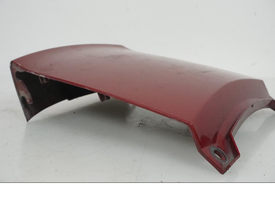 Snett nerifrån på Bakvinge från en Yamaha XJ 900 S -1997 motorcykel.