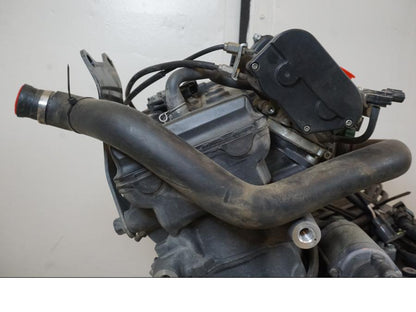 Extrabild4 på <p>Motor från Yamaha XT 1200 Z ABS 2011.</p>

<p>Uppstartad och varmkörd utan anmärkningar.</p>

<p>Finns mindre slitage av lack, repor och ärgat se bilder.</p>

<p>Motornummer: P401E-008770.</p>

<p>Effekt: 80kw / 108hk.</p>

<p>Miltal: 2449 Mil.</p>

<p>Laddar: 14,2V.</p> motorcykel.