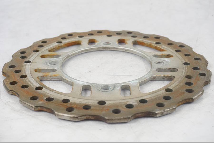 Snett uppifrån på Bromsskiva från en Kawasaki ZZ-R 1400 -2009 motorcykel.