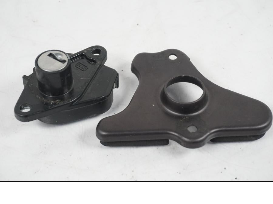 Snett uppifrån på Låssats från en MV Agusta Dragster -2014 motorcykel.