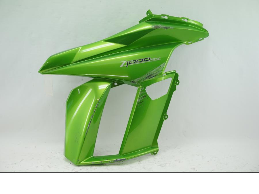 Framsidan på Sidkåpa från en Kawasaki Z 1000 -2011 motorcykel.