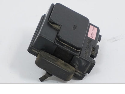 Vänster sida på Säkringsbox från en Kawasaki VN 1500 -2002 motorcykel.