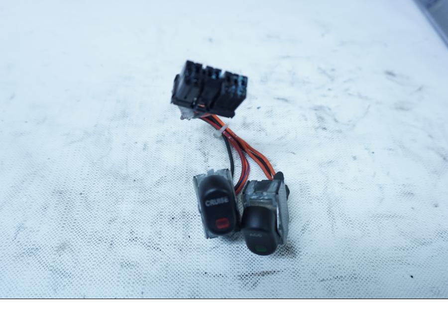 Baksidan på Tryckknappsreglage från en H-D Street Glide FLHX -2009 motorcykel.