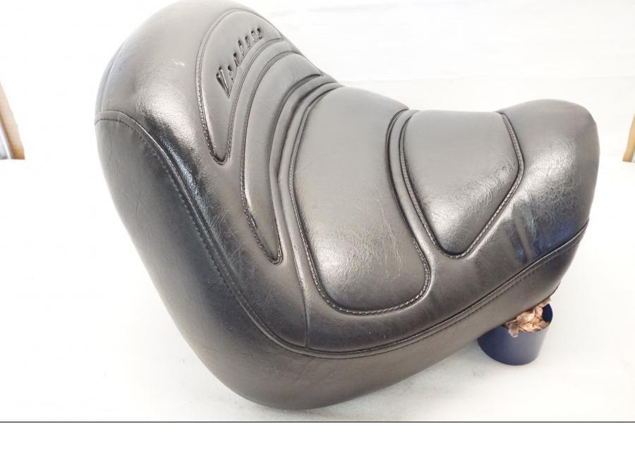 Baksidan på Sadel från en Yamaha XVZ 13TD -1999 motorcykel.