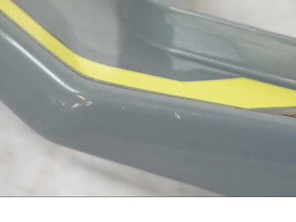 Höger sida på Bakvinge från en Yamaha MT 125 -2017 motorcykel.