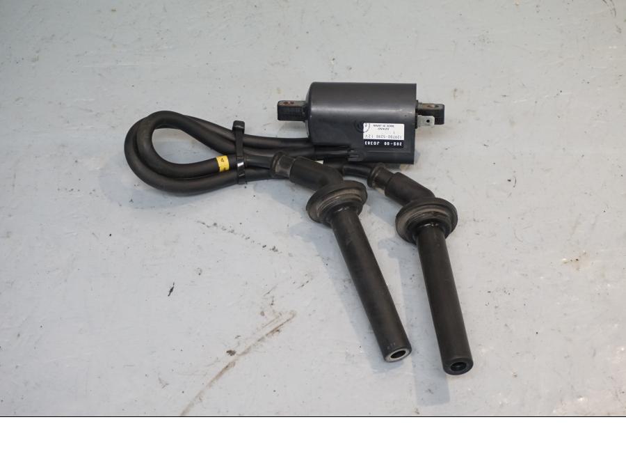 Framsidan på Tändspole från en Yamaha XJ 6 -2011 motorcykel.