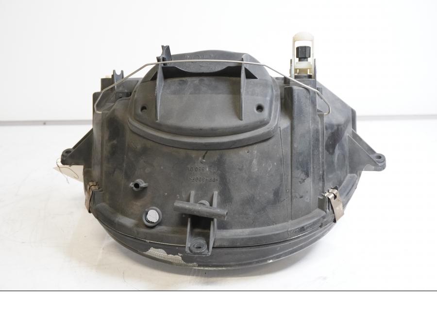 Höger sida på Strålkastare från en BMW K 1200 RS -1998 motorcykel.