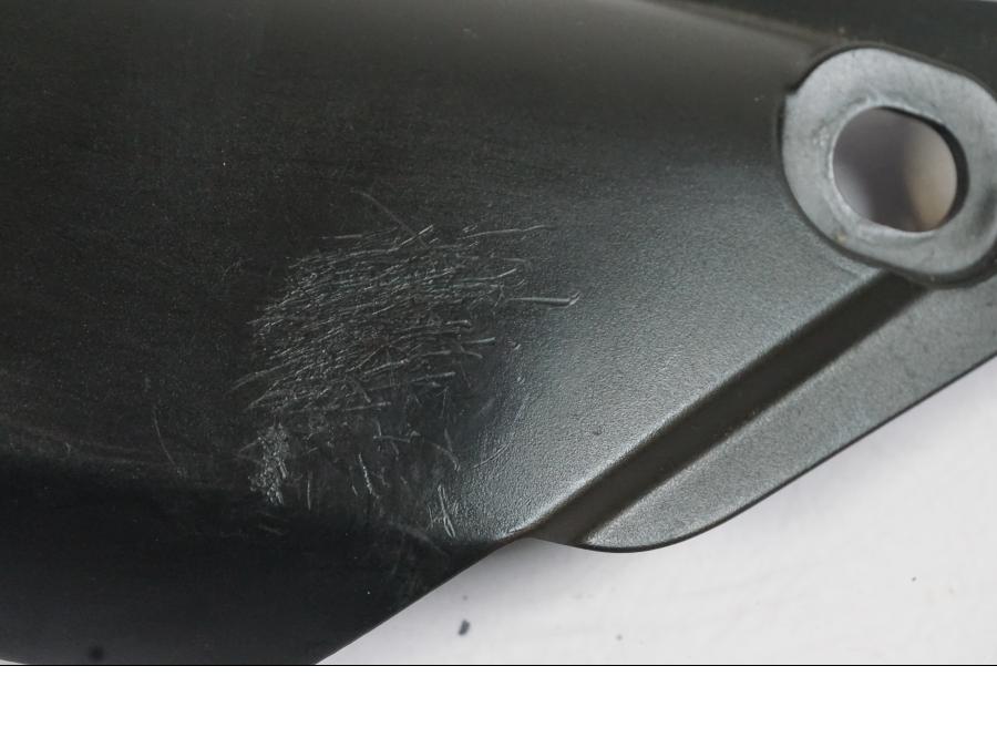 Baksidan på Värmeskydd från en Honda CBR 1000 RR -2007 motorcykel.