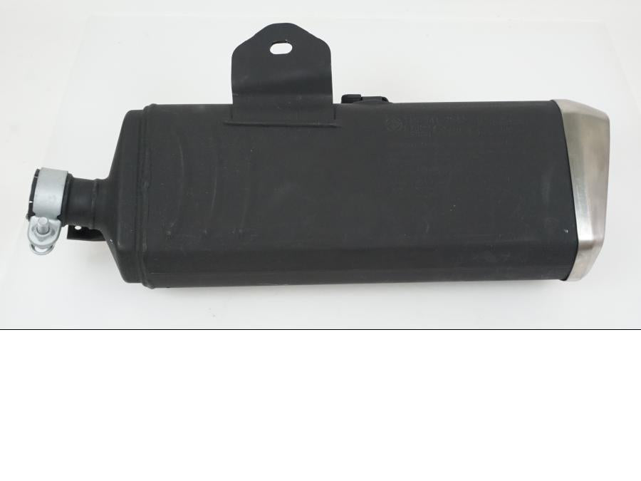 Höger sida på Ljuddämpare från en Kawasaki Z 300 -2016 motorcykel.