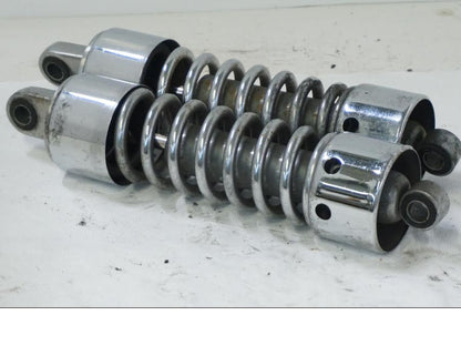 Baksidan på Stötdämpare från en Kawasaki VN 1500 -1996 motorcykel.