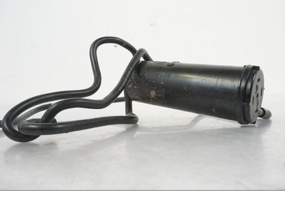 Höger sida på Fuel Evap System från en BMW R 1250 GS -2021 motorcykel.