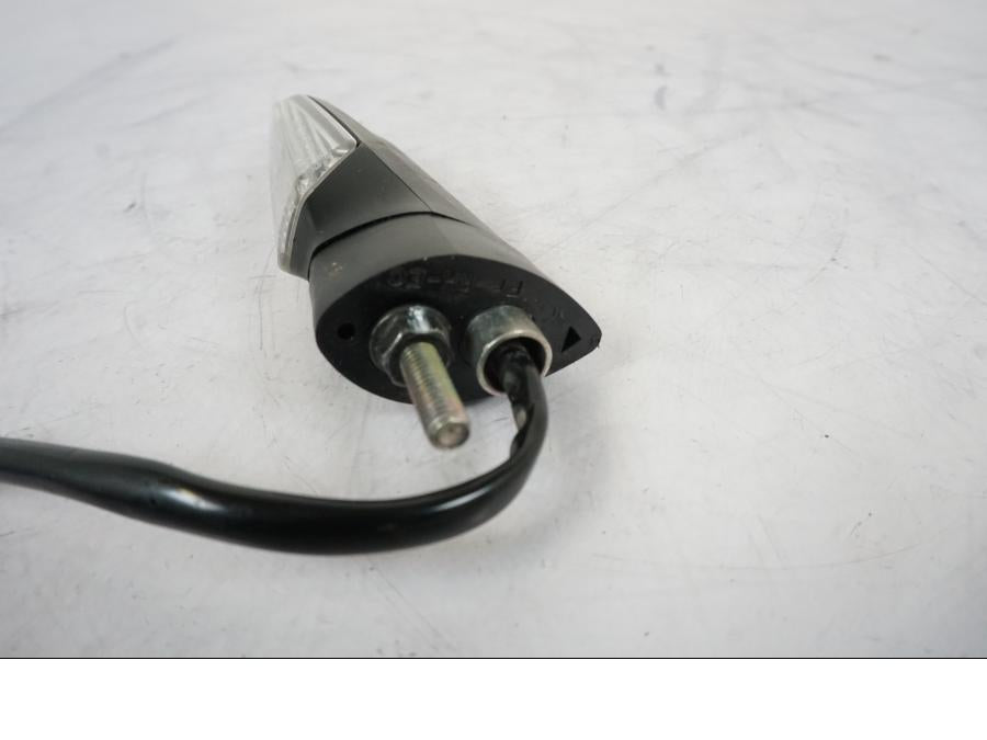 Snett uppifrån på Blinkers LED från en Honda CRF 1000 Africa Twin -2016 motorcykel.