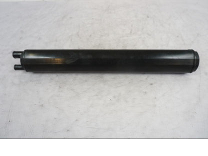 Höger sida på Oljetank från en KTM 690 Duke -2014 motorcykel.