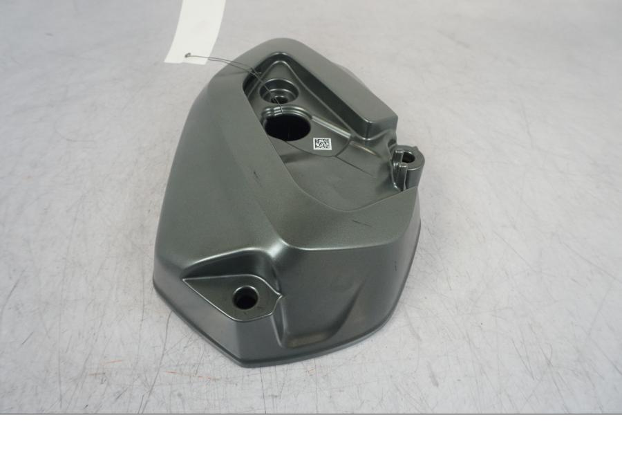 Vänster sida på Ventilkåpa från en BMW R 1250 GS -2023 motorcykel.