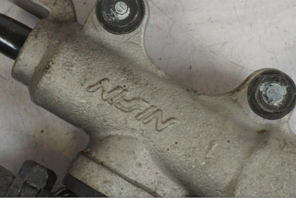 Höger sida på Bromshuvudcylinder från en Honda CBR 1000 F -1999 motorcykel.