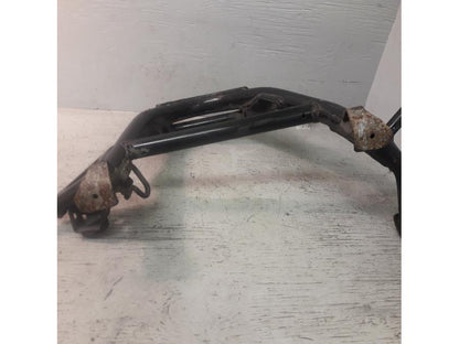 Höger sida på Centralstöd från en Honda ADV 750 -2017 motorcykel.