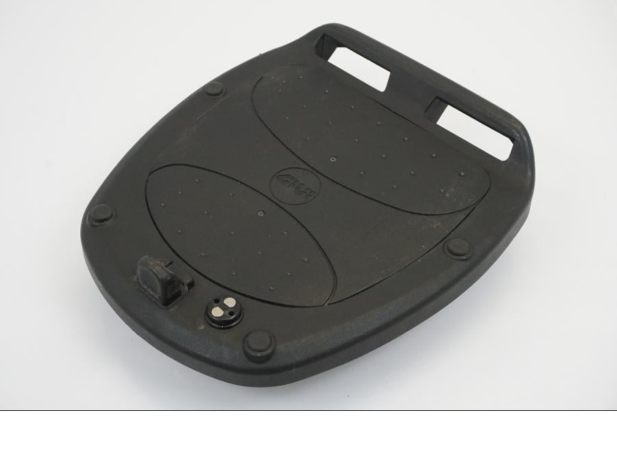 Vänster sida på Topboxfäste från en Triumph Sprint ST -2004 motorcykel.