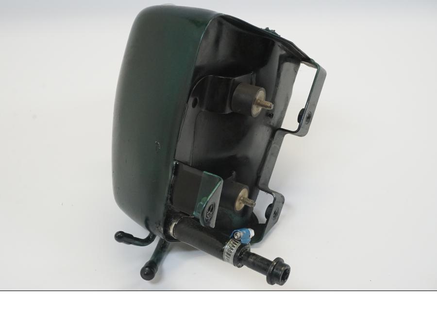 Höger sida på Oljetank från en H-D Sportster 883 XL -1997 motorcykel.